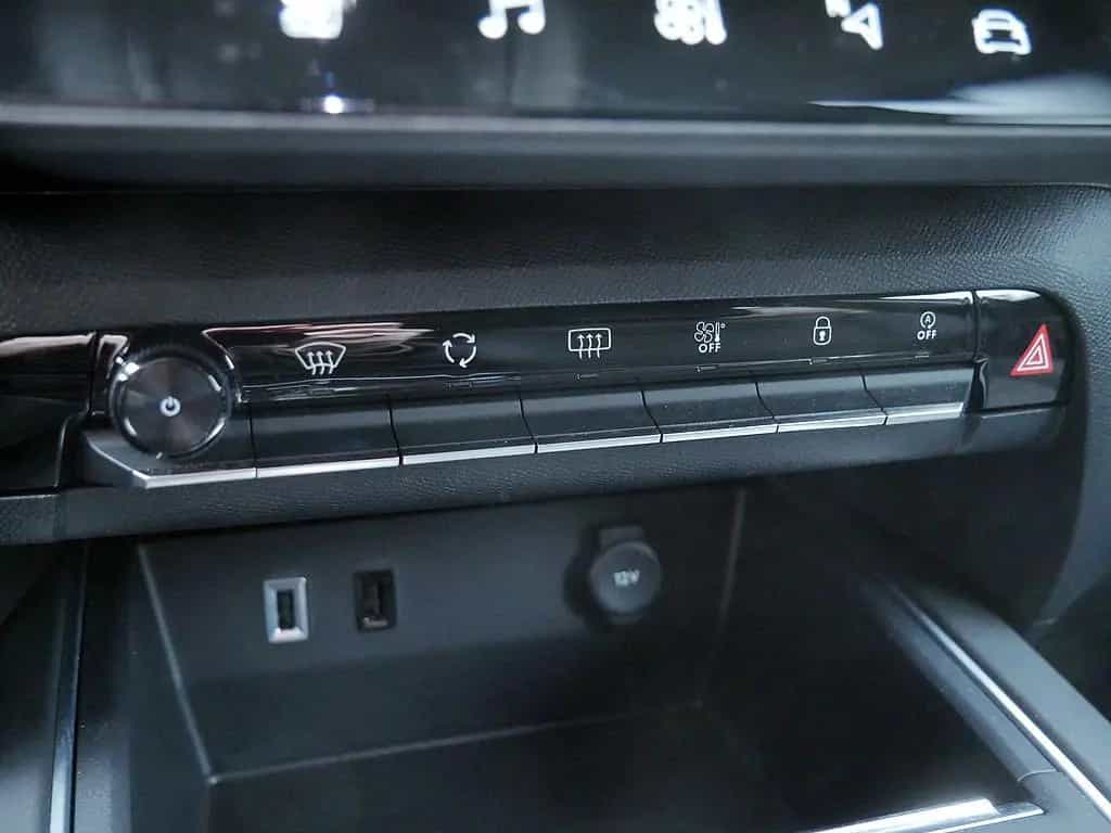 Citroën C5 Aircross Hybrid 136 ë-DSC6 Plus SHZ NAVI LED 02/2024-photo-11