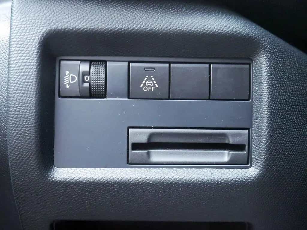 Citroën C5 Aircross Hybrid 136 ë-DSC6 Plus SHZ NAVI LED 02/2024-photo-16