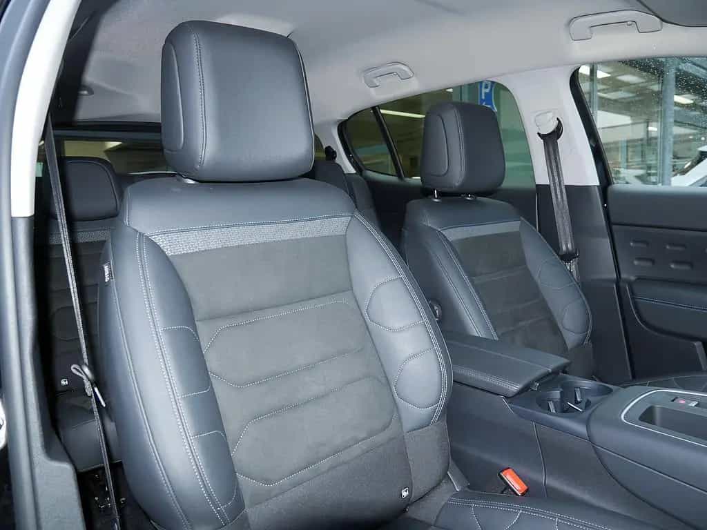 Citroën C5 Aircross Hybrid 136 ë-DSC6 Plus SHZ NAVI LED 02/2024-photo-18