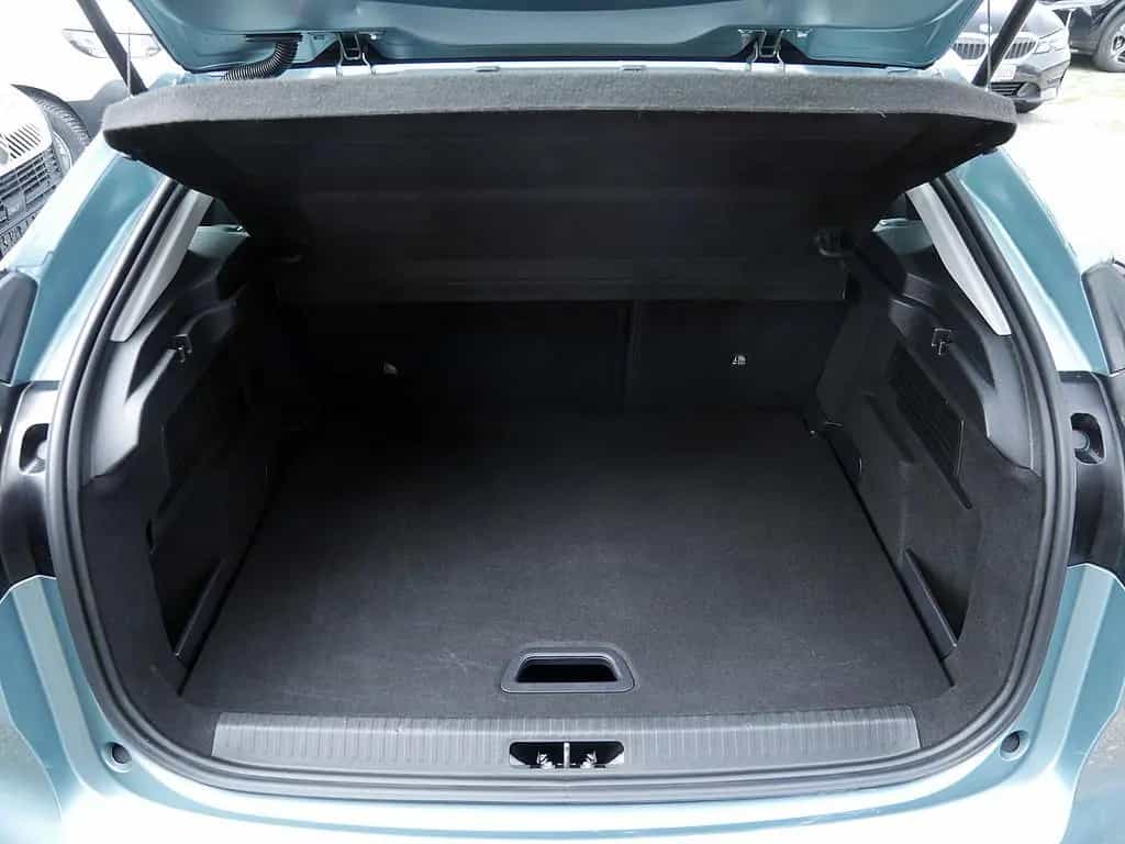 Citroën C4 PureTech 130 Plus KLIMA PDC SHZ KAMERA LED 01/2024-photo-16