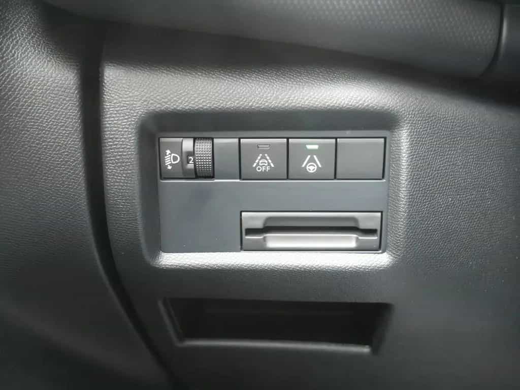 Citroën C5 Aircross BlueHDi 130 Max NAVI ACC LED PANO 01/2024-photo-13
