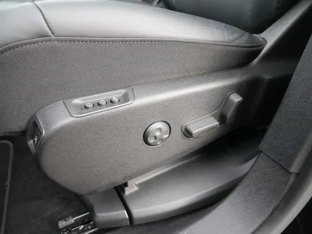 Citroën C5 Aircross BlueHDi 130 Max NAVI ACC LED PANO 01/2024-photo-14