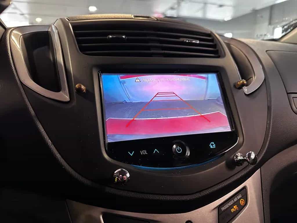 Chevrolet Trax 2. Hd + BC + BT + Sitzheizung * 08/2014-photo-18