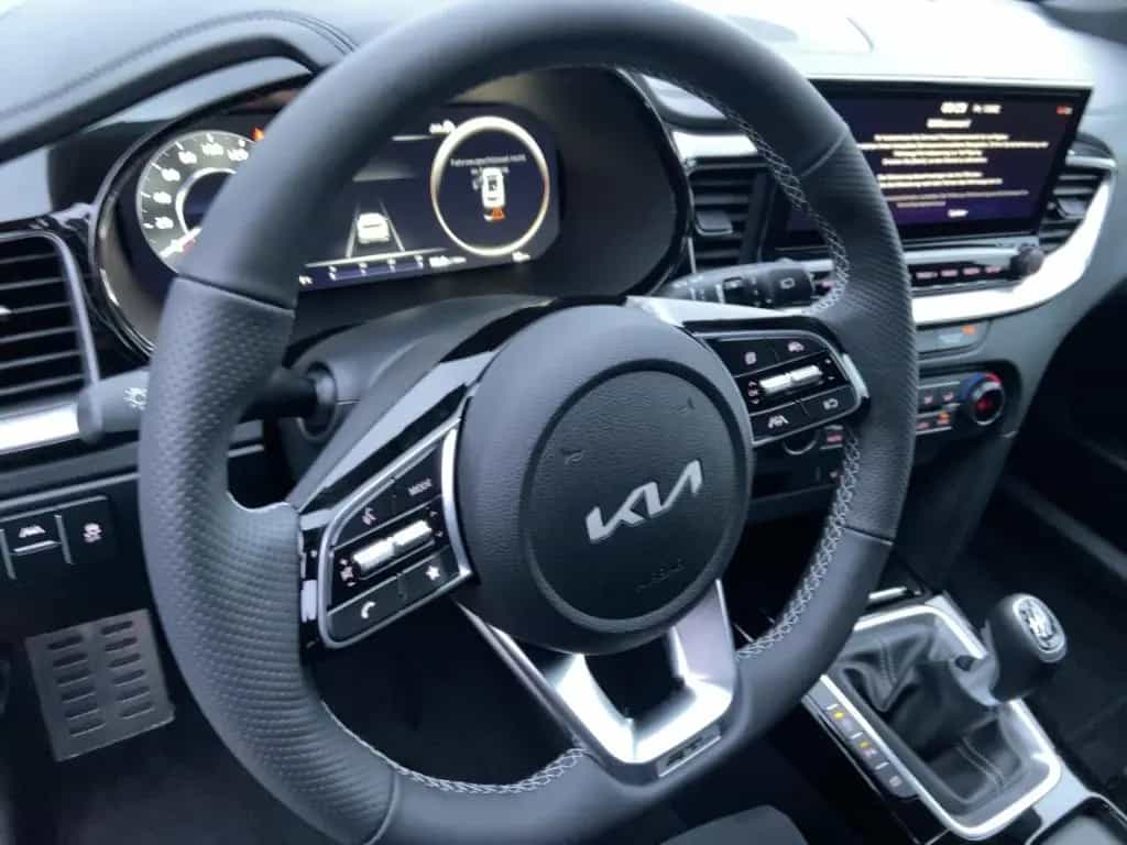 Kia Ceed GT Line 5 1.5T GTL LED TEC GD/Klima/Rückfah 03/2026-photo-8