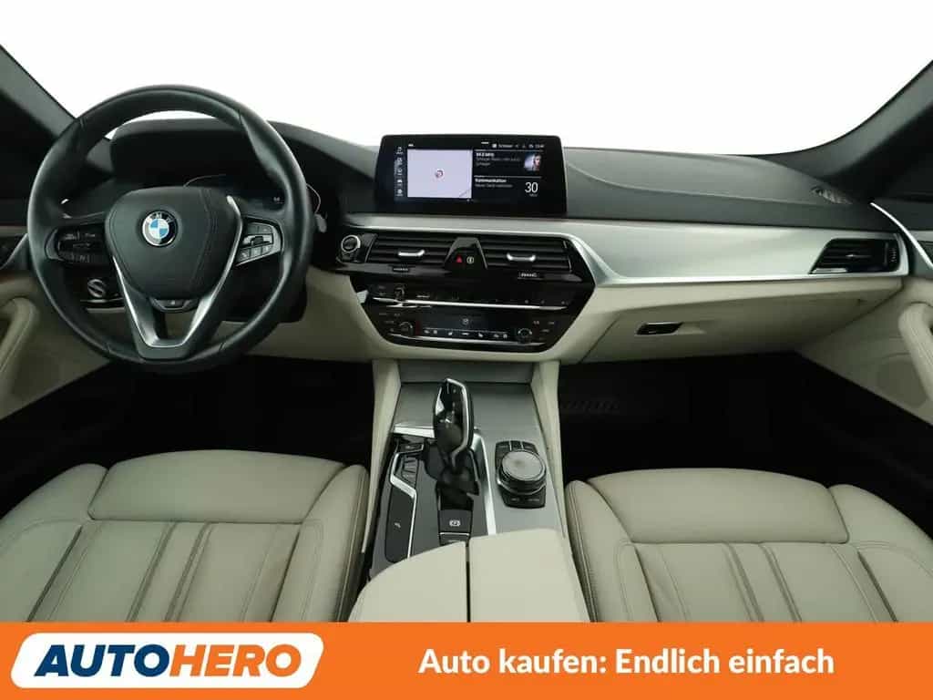BMW 5 Series 540i xDrive Luxury Line Aut.*NAVI*TEMPO*CAM* 02/2020-photo-7
