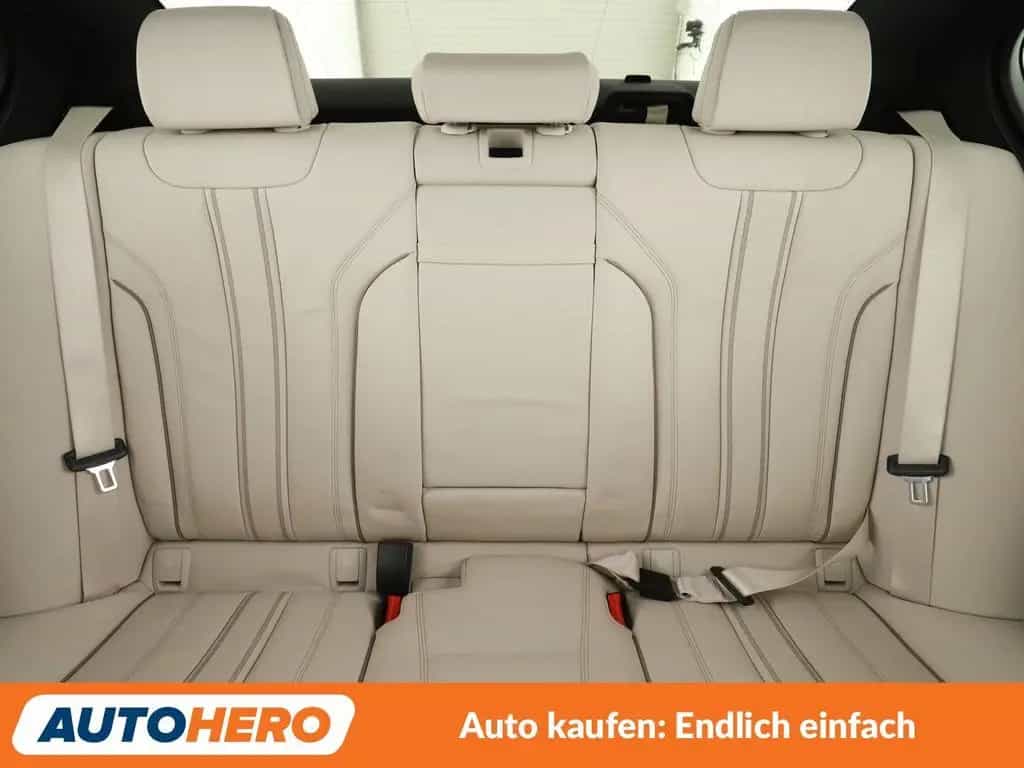 BMW 5 Series 540i xDrive Luxury Line Aut.*NAVI*TEMPO*CAM* 02/2020-photo-11