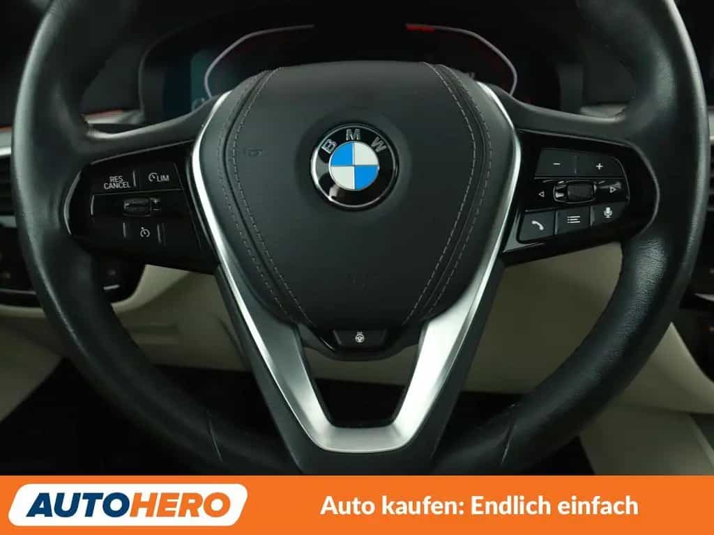 BMW 5 Series 540i xDrive Luxury Line Aut.*NAVI*TEMPO*CAM* 02/2020-photo-14