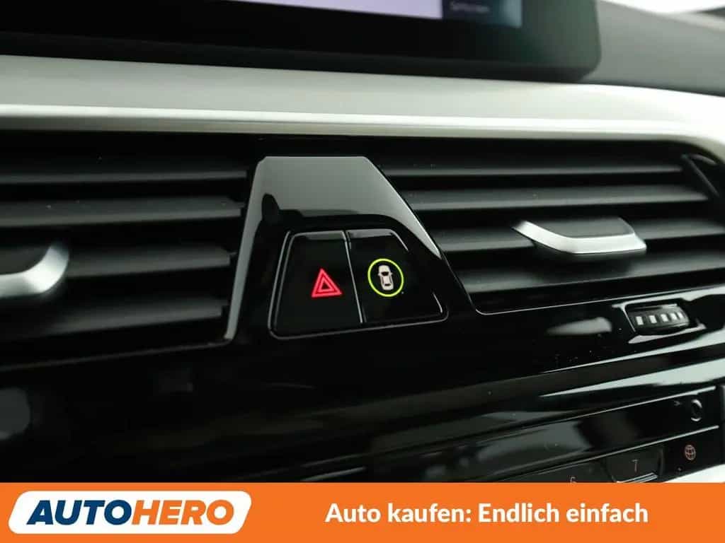 BMW 5 Series 540i xDrive Luxury Line Aut.*NAVI*TEMPO*CAM* 02/2020-photo-20