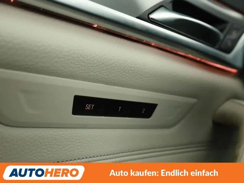 BMW 5 Series 540i xDrive Luxury Line Aut.*NAVI*TEMPO*CAM* 02/2020-photo-24