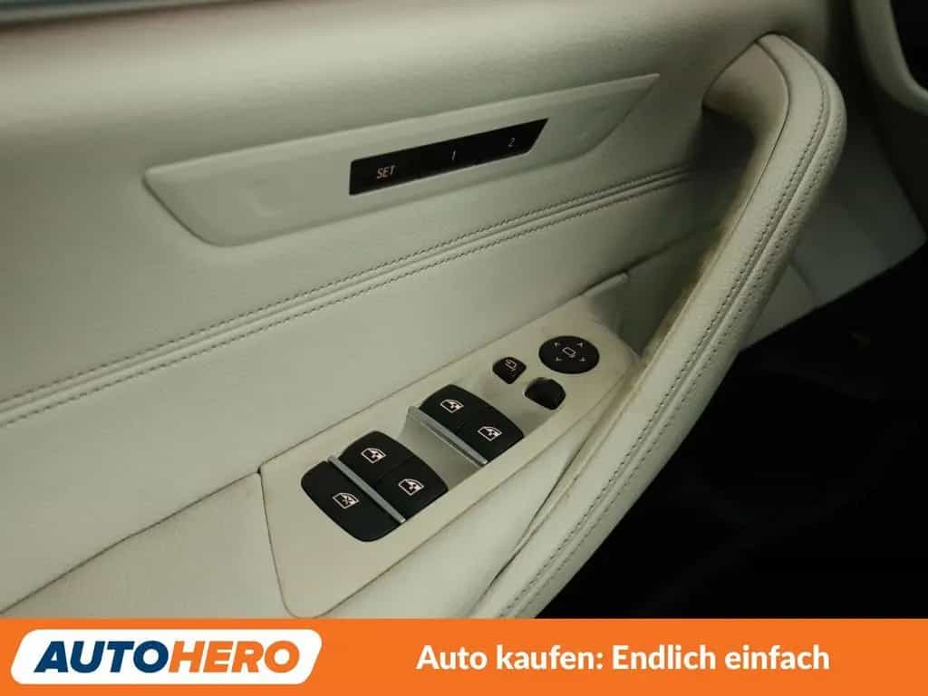BMW 5 Series 540i xDrive Luxury Line Aut.*NAVI*TEMPO*CAM* 02/2020-photo-25