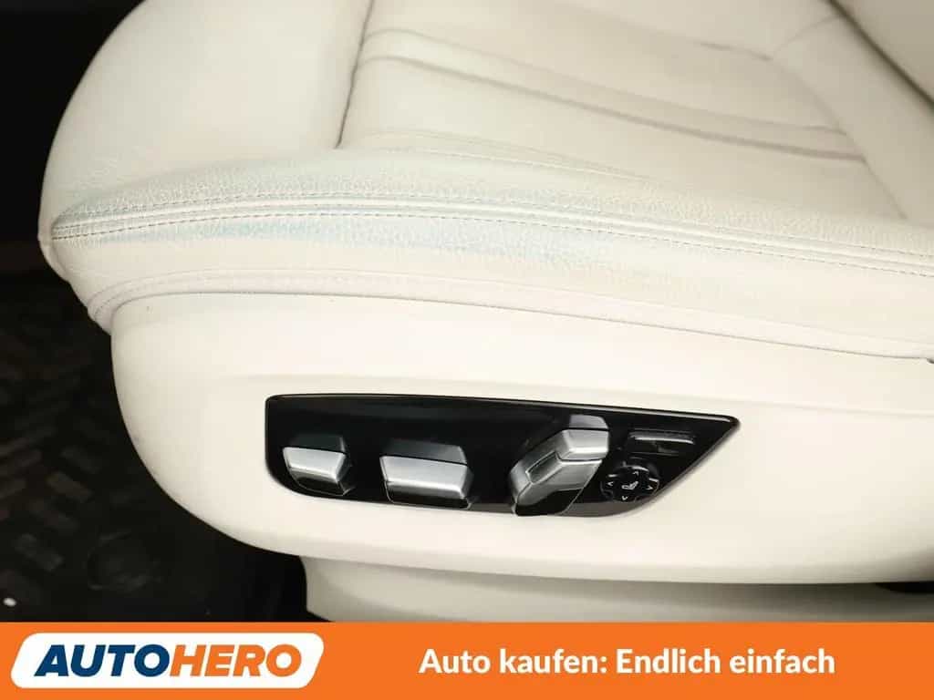 BMW 5 Series 540i xDrive Luxury Line Aut.*NAVI*TEMPO*CAM* 02/2020-photo-27