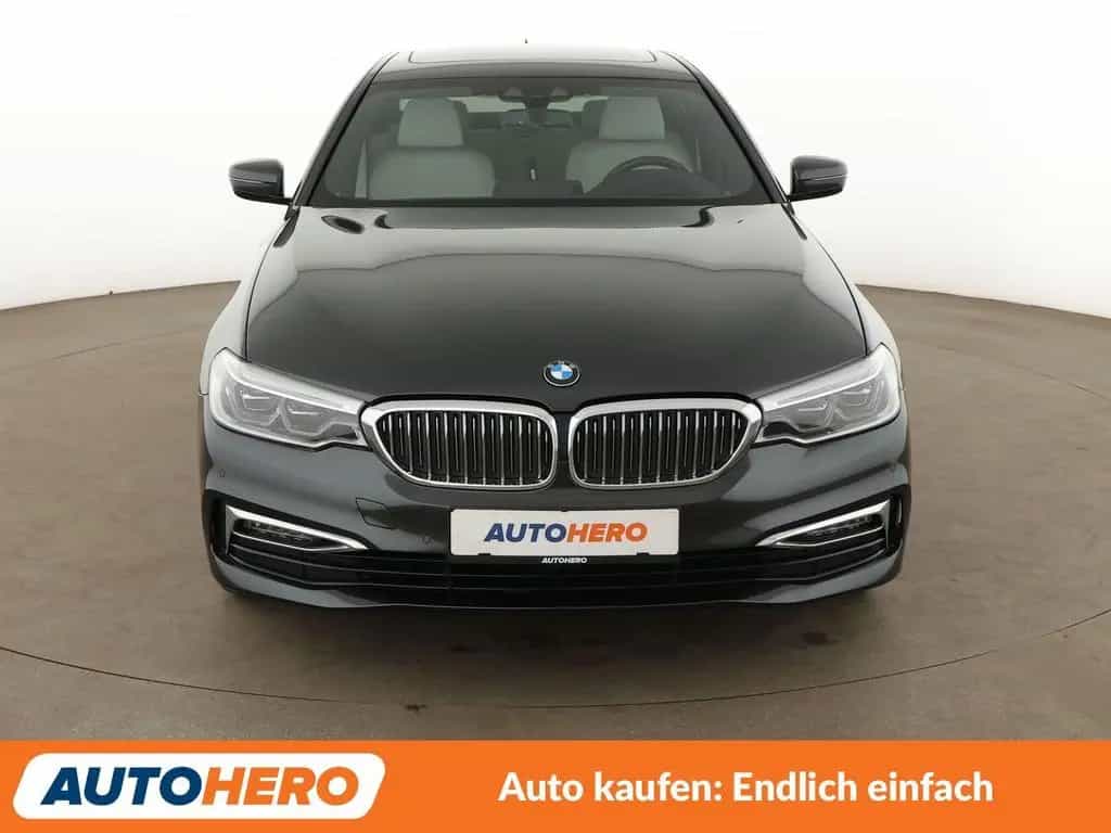 BMW 5 Series 540i xDrive Luxury Line Aut.*NAVI*TEMPO*CAM* 02/2020-photo-4