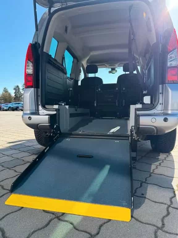 Citroën Berlingo Kombi Selection *Rollstuhlumbau* 10/2018-photo-25