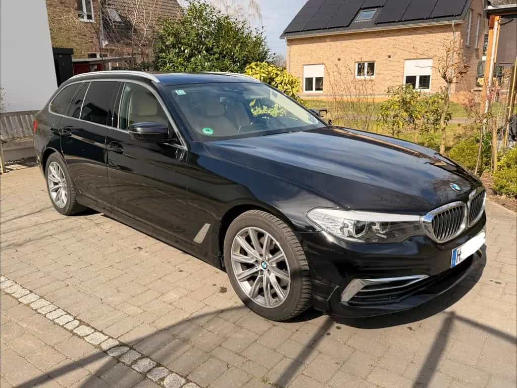 BMW 5 Series 520d Touring Luxury Line Leder Standhzg Carplay 09/2019-photo-2