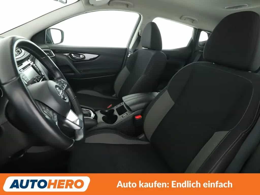 Nissan Qashqai 1.3 DIG-T Acenta Aut.*NAVI*TEMPO*CAM*PDC 12/2019-photo-9