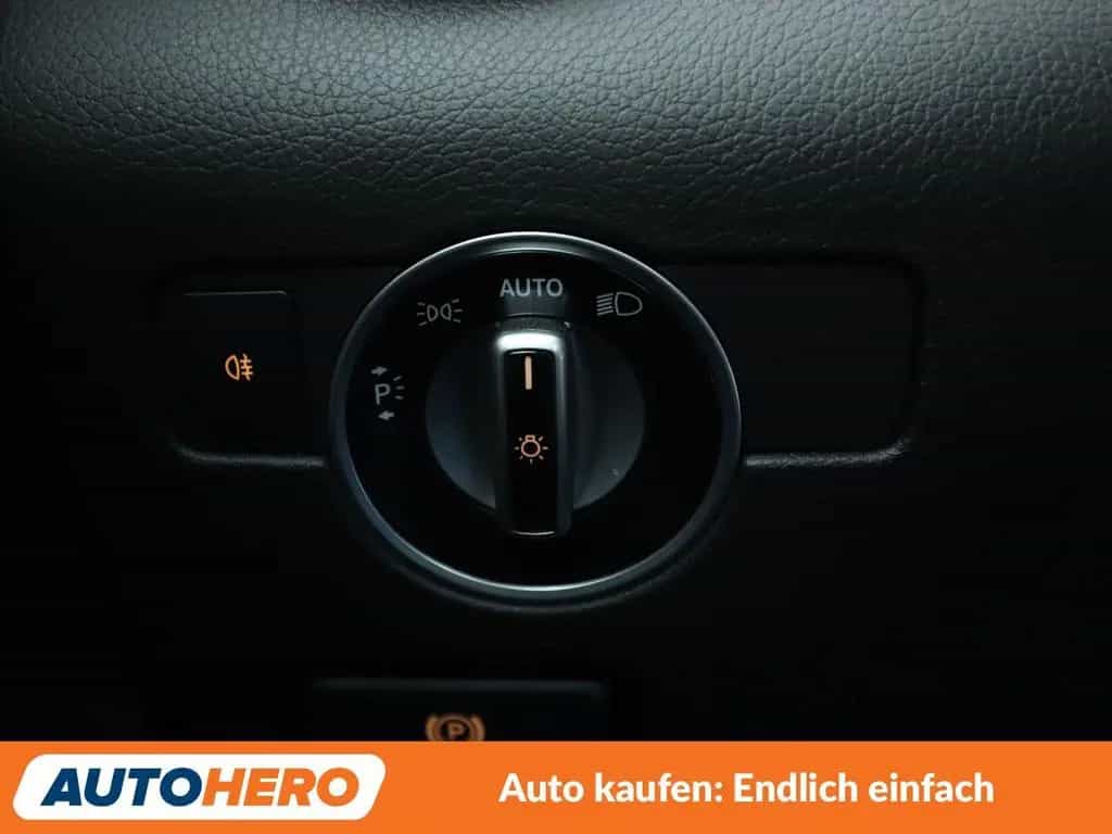 Mercedes-Benz SLC-Class 180 Aut.*LED*NAVI*TEMPO*CAM*PDC*SHZ*KLIMA* 11/2018-photo-23