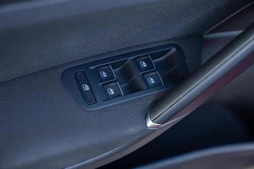 Volkswagen Golf GTI 2.0 TSI Performance*LED*VC*SHZ*KAMERA* 12/2019-photo-18