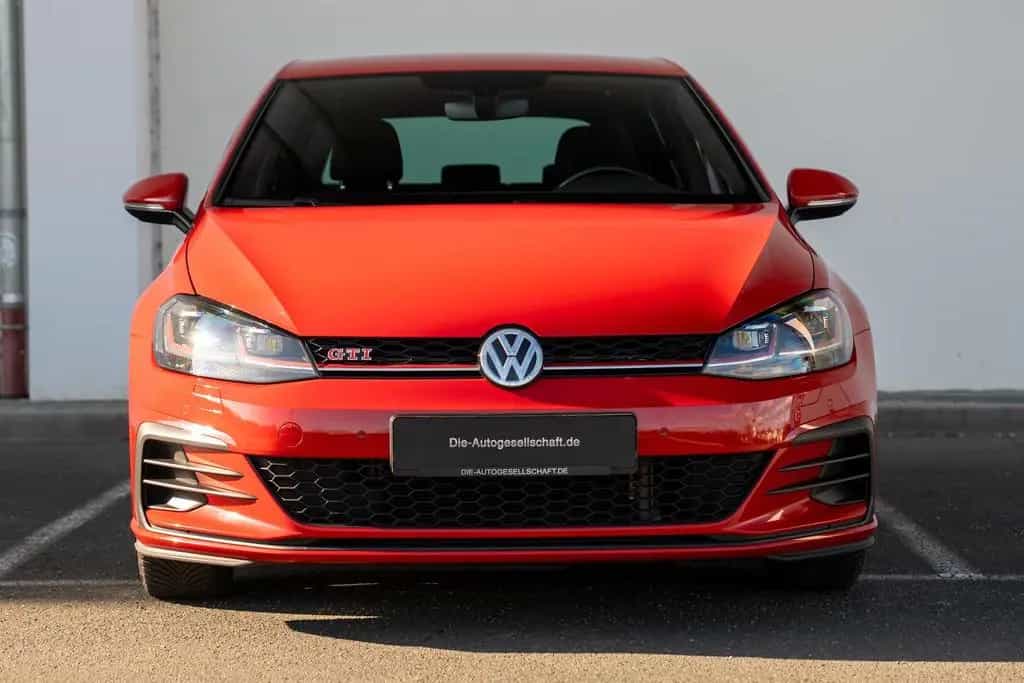Volkswagen Golf GTI 2.0 TSI Performance*LED*VC*SHZ*KAMERA* 12/2019-photo-4