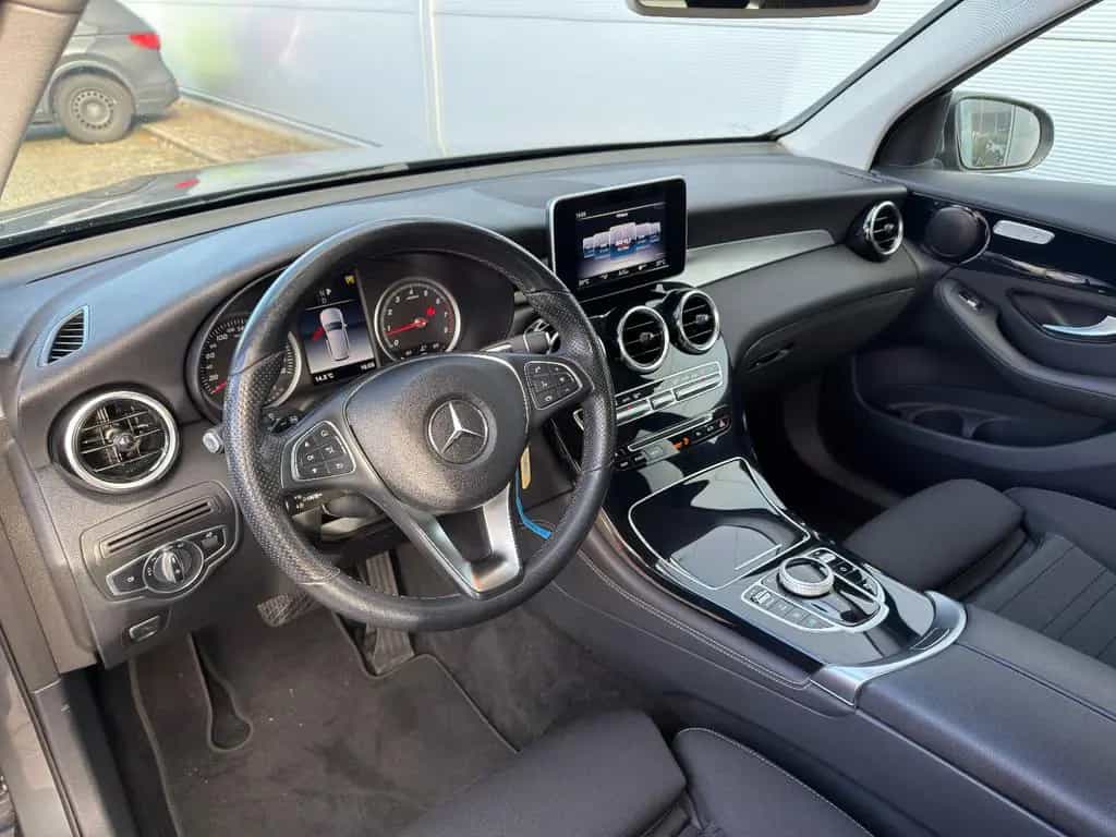 Mercedes-Benz GLC-Class 250 Exclusive 4MATIC Autom. AHK LED 05/2019-photo-4
