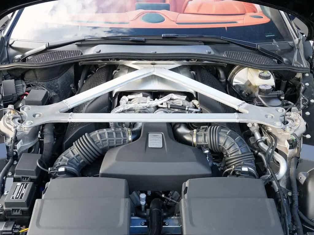 Aston Martin Vantage Roadster Onyx Black / Californian Poppy 03/2022-photo-28