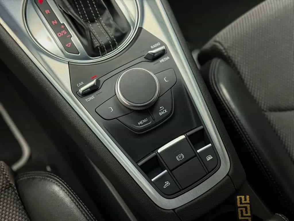 Audi TT Roadster 2.0 TFSI 10/2016-photo-16