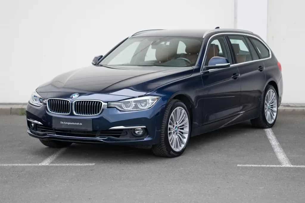 BMW 3 Series 07/2017-photo-3