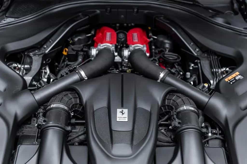 Ferrari Roma Spider 3.9 T V8 DCT 02/2024-photo-17