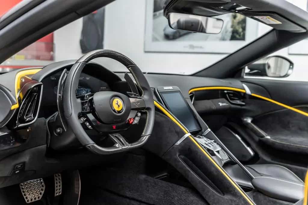 Ferrari Roma Spider 3.9 T V8 DCT 02/2024-photo-21