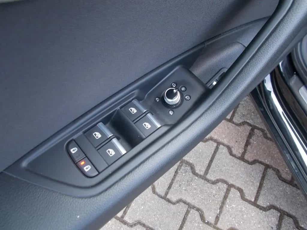Audi A4 Avant 35 TFSI * DSG * NAVI * LED * Allwetter 08/2022-photo-8