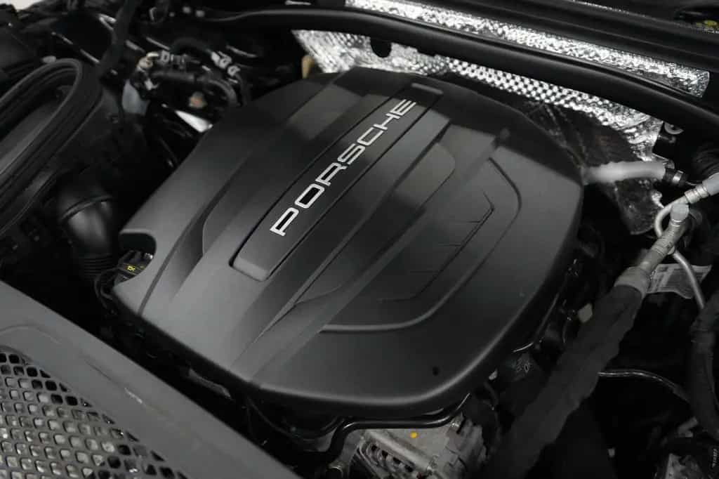 Porsche Macan 07/2019-photo-21