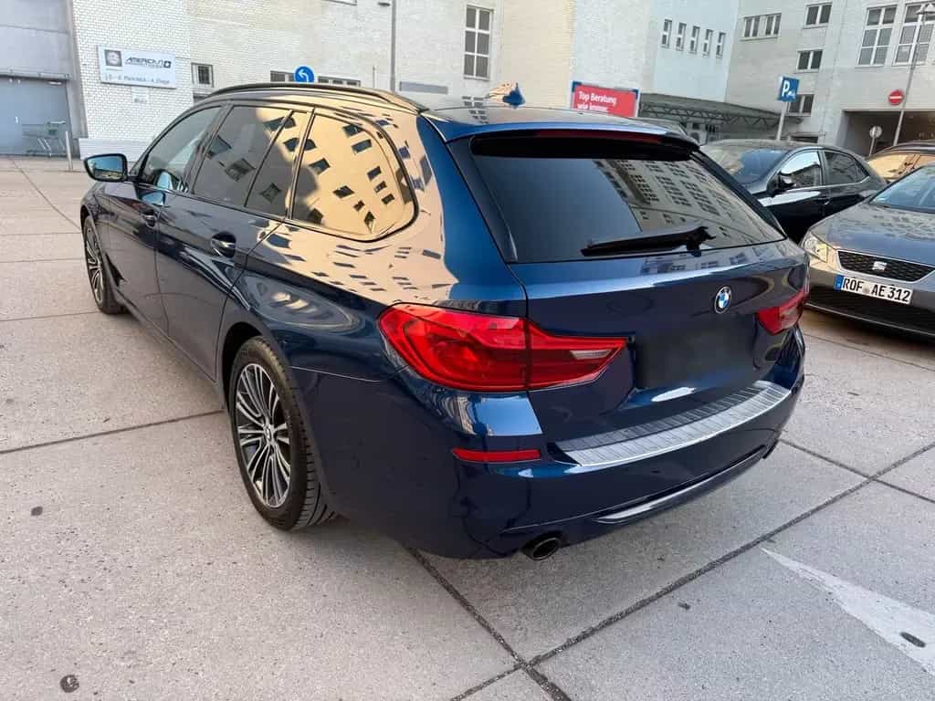 BMW 5 Series 520d Blau 06/2020-photo-6