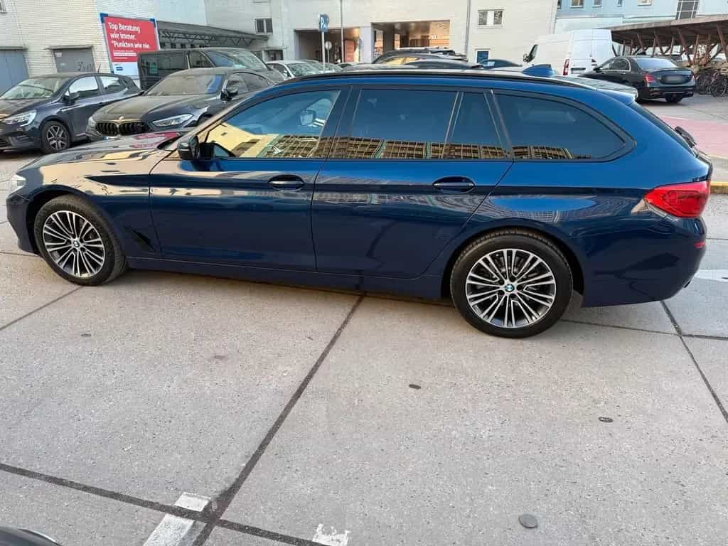 BMW 5 Series 520d Blau 06/2020-photo-7