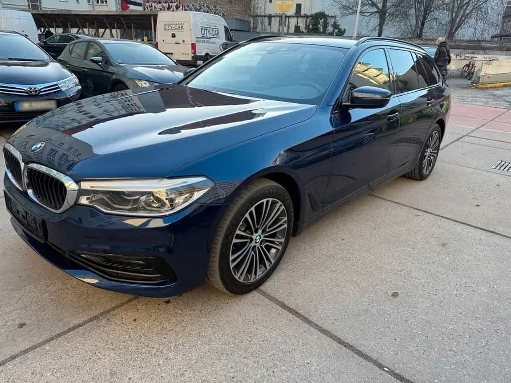 BMW 5 Series 520d Blau 06/2020-photo-8