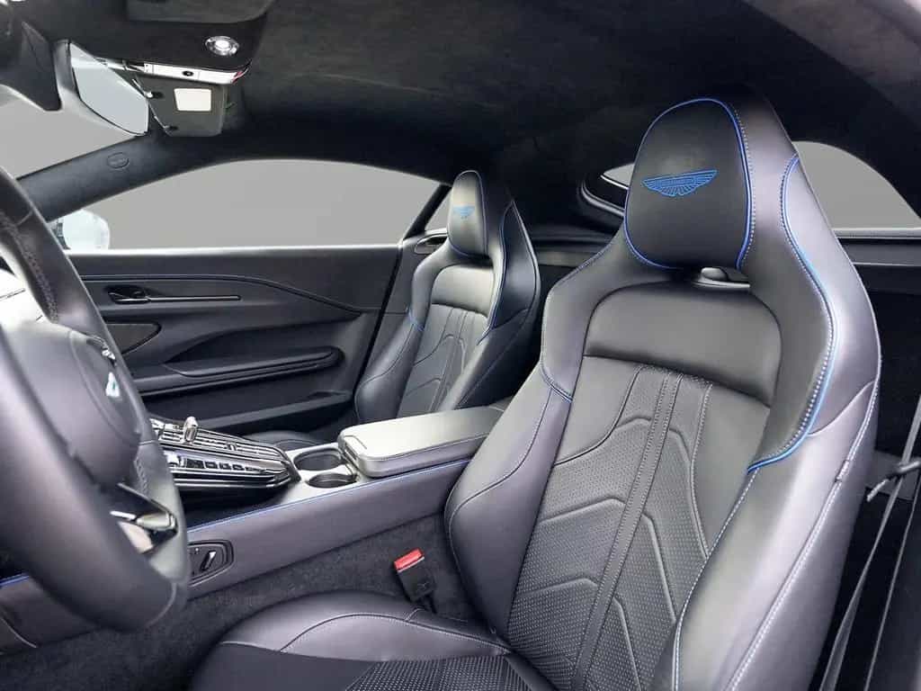 Aston Martin V8 Vantage Vantage Plasma Blue / Onyx Black 02/2025-photo-20