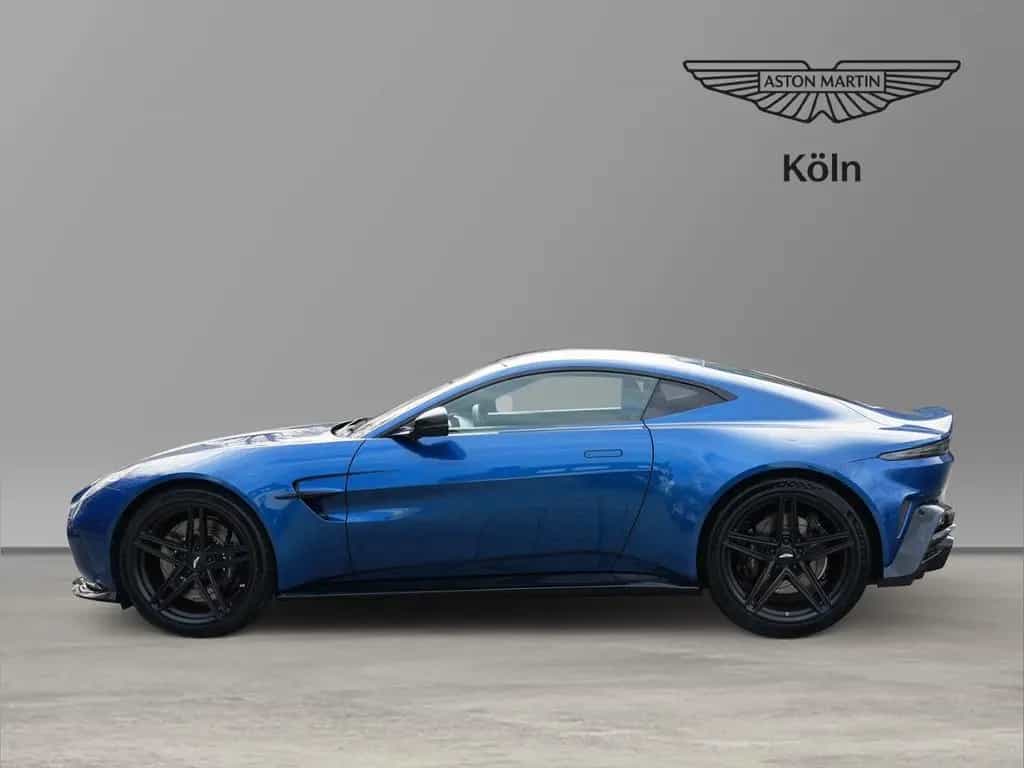 Aston Martin V8 Vantage Vantage Plasma Blue / Onyx Black 02/2025-photo-6