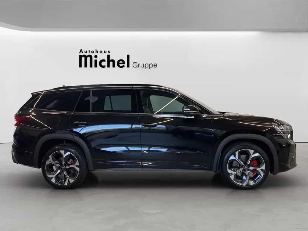 Skoda Kodiaq TSI DSG 4x4 RS LED-Matrix DCC AHK Navi Pa 02/2026-photo-1