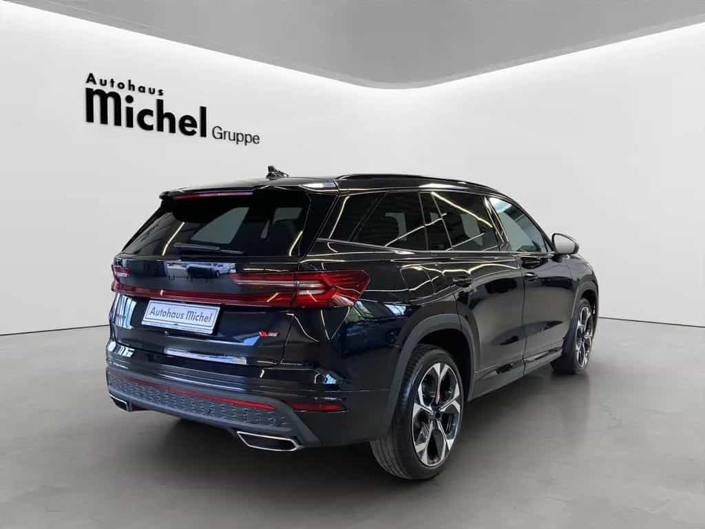 Skoda Kodiaq TSI DSG 4x4 RS LED-Matrix DCC AHK Navi Pa 02/2026-photo-2