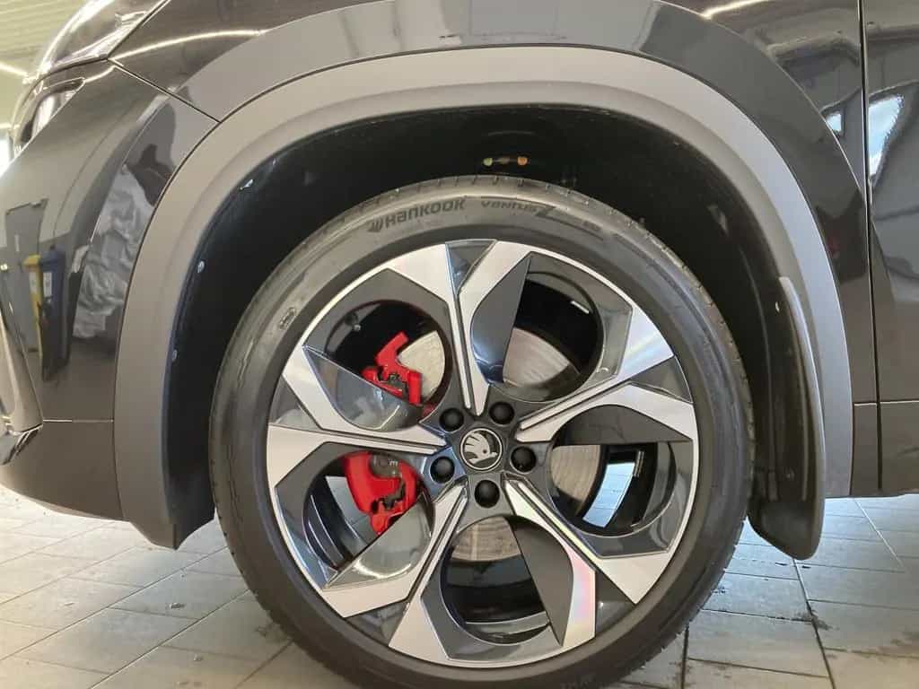 Skoda Kodiaq TSI DSG 4x4 RS LED-Matrix DCC AHK Navi Pa 02/2026-photo-7