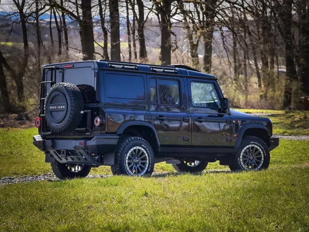 INEOS Fieldmaster - Sperre Strom Leder Safari MY2026 null-photo-4
