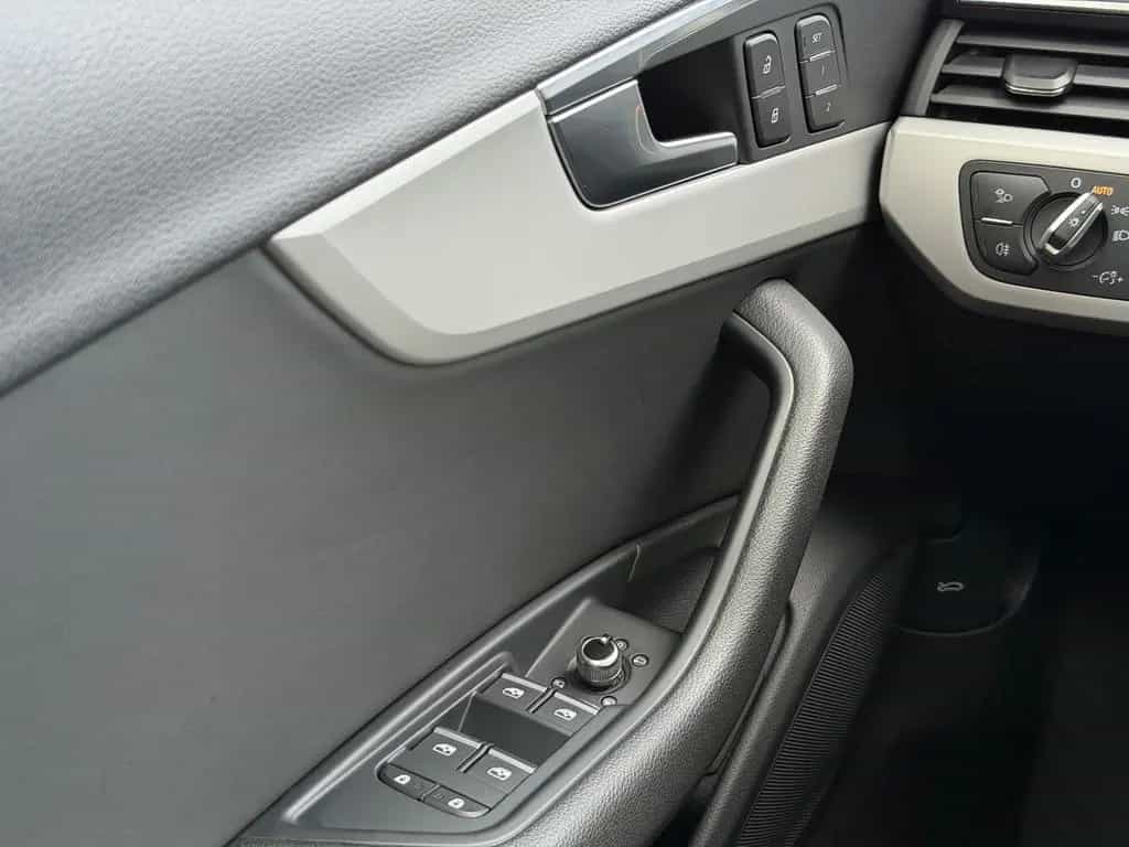 Audi A4 Avant 45 TDI S-LINE Leder PANO AHK Memory ACC 05/2020-photo-16