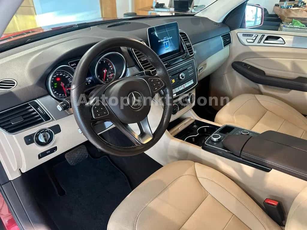 Mercedes-Benz GLE-Class 400 4Matic|360°|AHK|1.Hand 05/2018-photo-8
