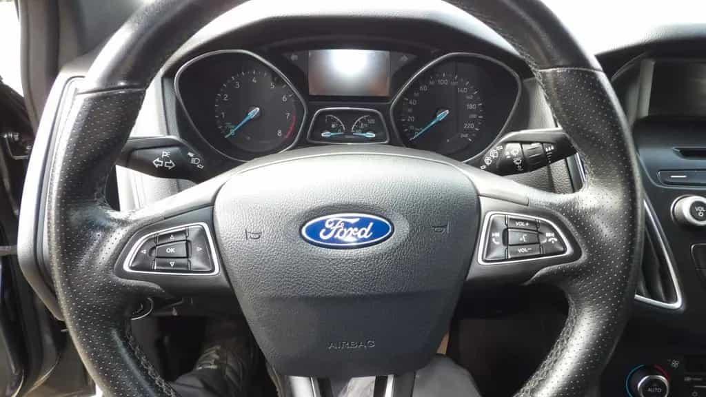 Ford Focus Turnier ST-Line 06/2018-photo-16