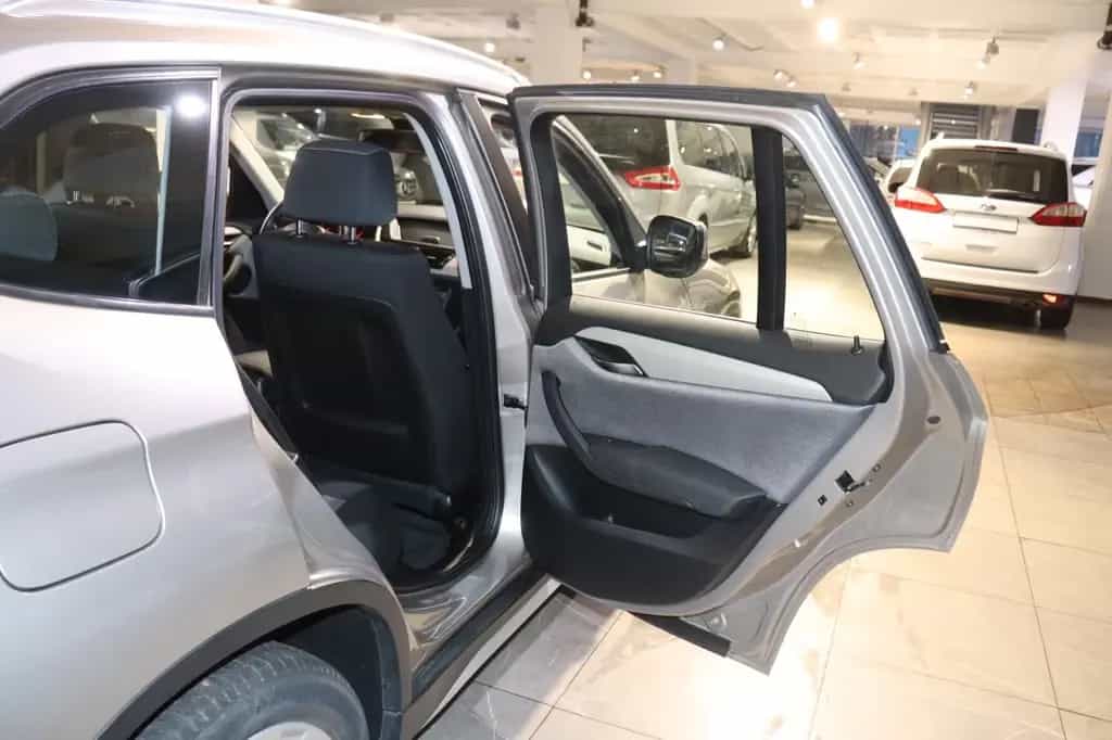 BMW X1 20 i xDrive *Automatik*Xenon* 11/2011-photo-15