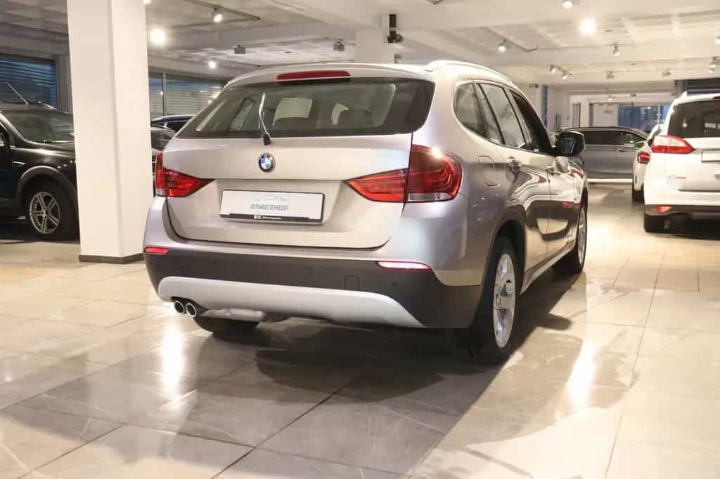 BMW X1 20 i xDrive *Automatik*Xenon* 11/2011-photo-6