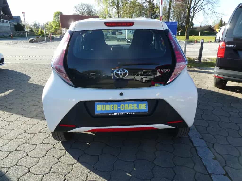 Toyota Aygo AYGO x TÜV 7/27 07/2016-photo-5