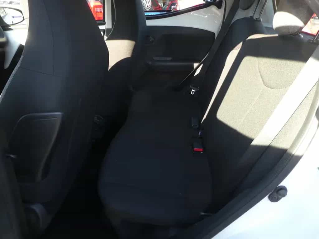 Toyota Aygo AYGO x TÜV 7/27 07/2016-photo-9