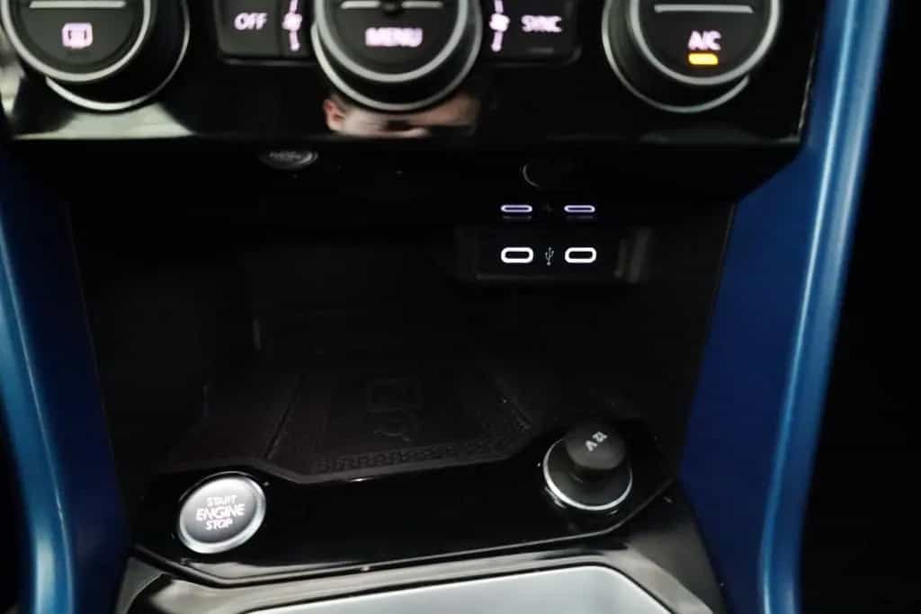 Volkswagen T-Roc Cabriolet R-Line 06/2020-photo-26