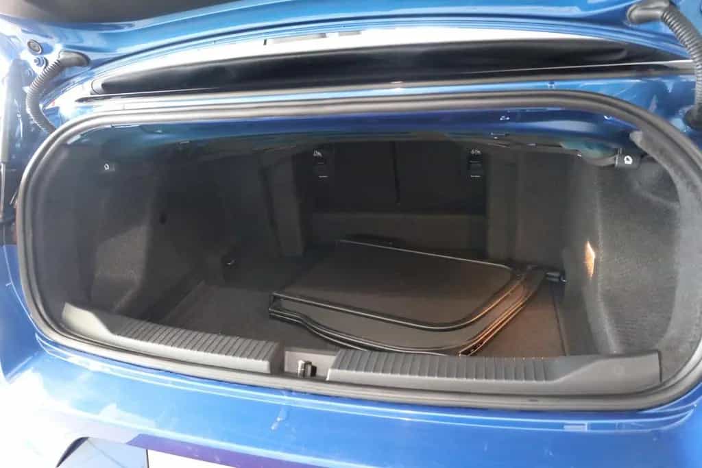 Volkswagen T-Roc Cabriolet R-Line 06/2020-photo-33