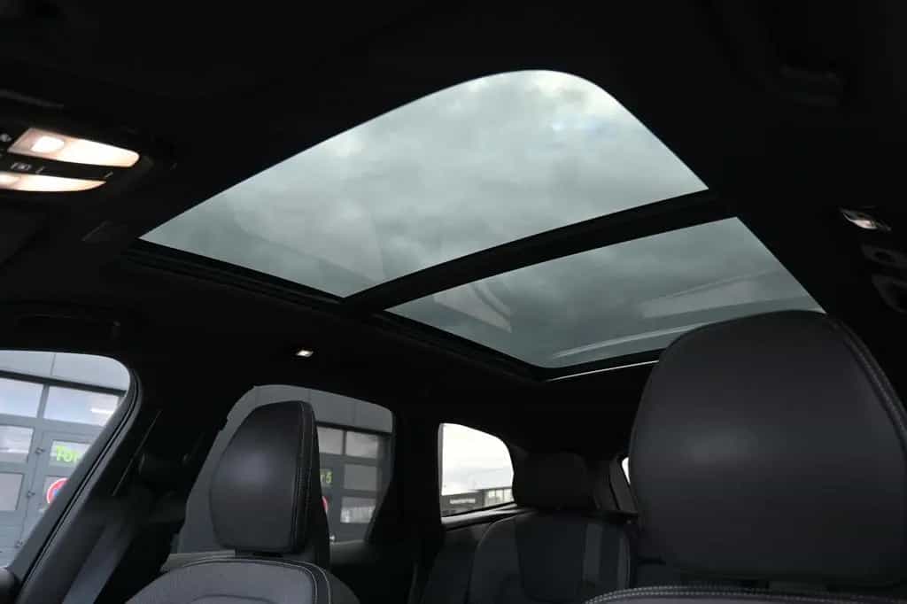 Volvo XC60 B4 Ultimate Dark AWD*LUFT*360°*SDTHZG*LED 02/2023-photo-49