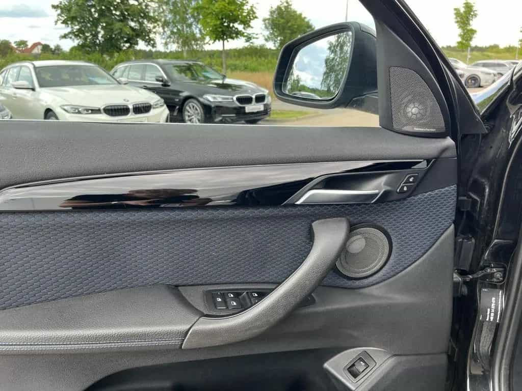 BMW X1 xDrive20d M SPORT HUD RFK H/K AHK PANO Navi 02/2020-photo-11